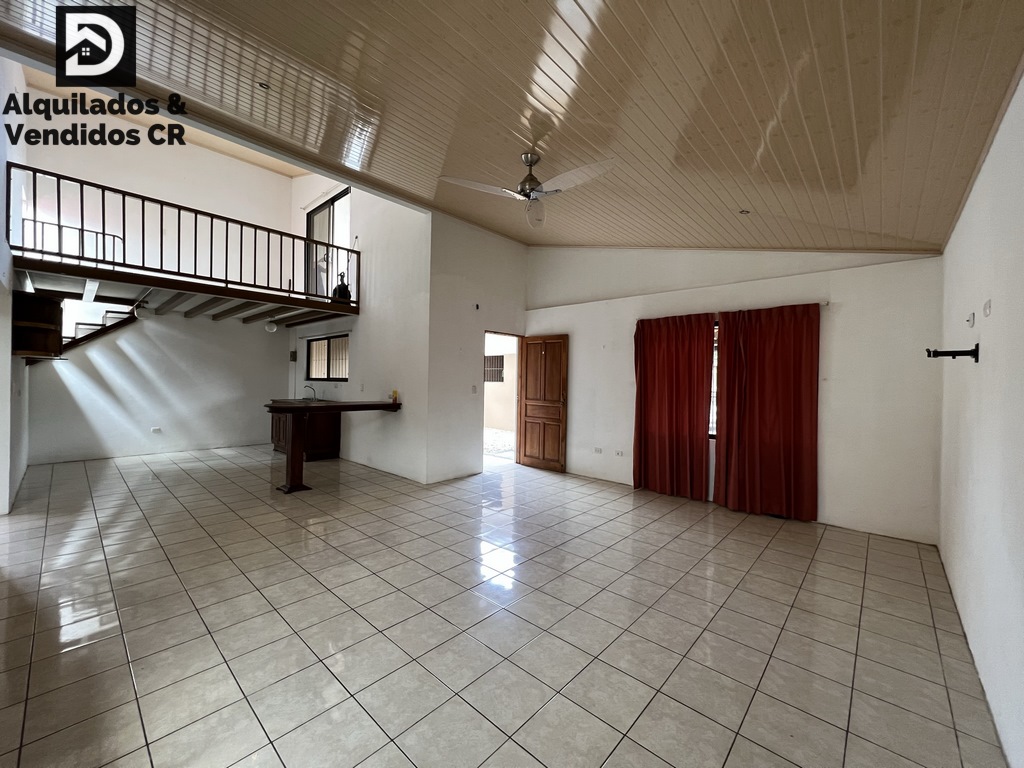 Casa Borgoña