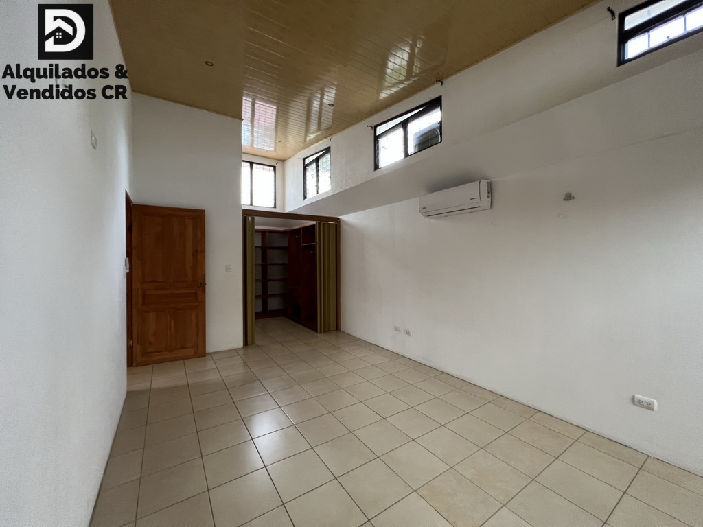Casa Borgoña